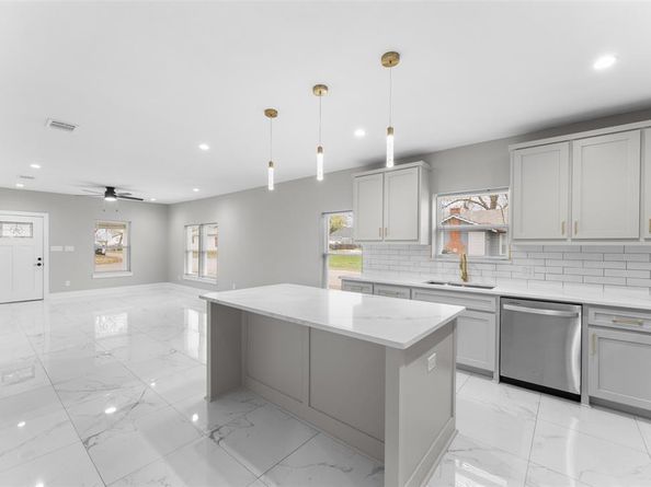 2331  Idaho Avenue , Dallas Texas 75216