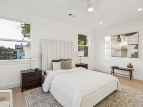 5633  East Side Avenue , Dallas Texas 75214