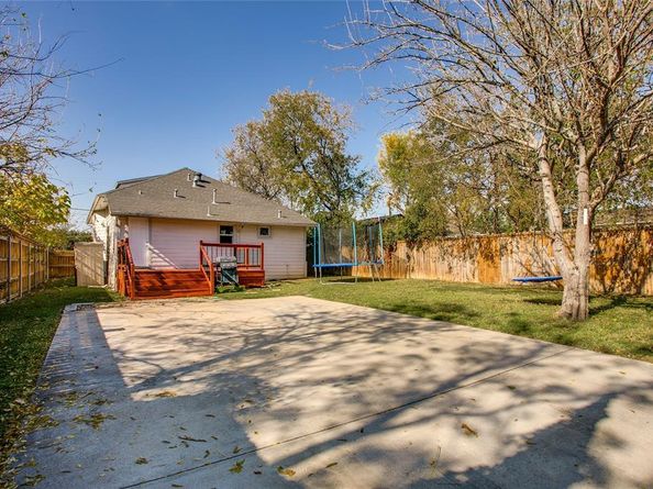 834 S Polk Street , Dallas Texas 75208