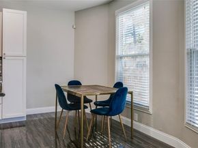 834 S Polk Street , Dallas Texas 75208