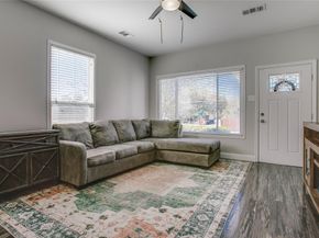 834 S Polk Street , Dallas Texas 75208