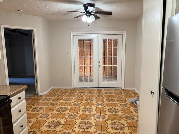 2904  Barnes Drive , Denton Texas 76209