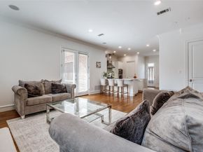 2833  Lee Street , Dallas Texas 75206