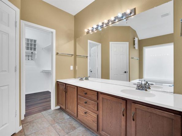 10620  DONNIS Dr  , Fort Worth Texas 76244