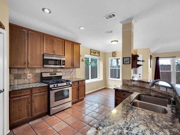 10620  DONNIS Dr  , Fort Worth Texas 76244