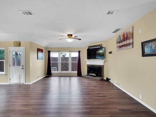 10620  DONNIS Dr  , Fort Worth Texas 76244