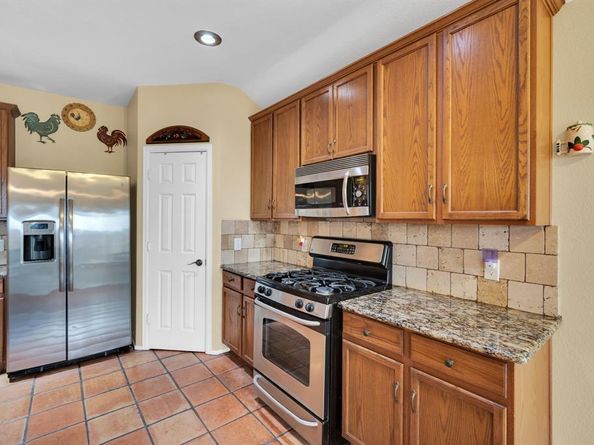 10620  DONNIS Drive , Fort Worth Texas 76244