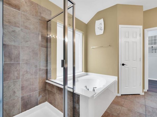 10620  DONNIS Dr  , Fort Worth Texas 76244