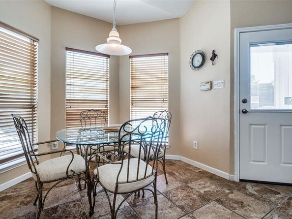 1136  Breezewood Drive , Lewisville Texas 75077