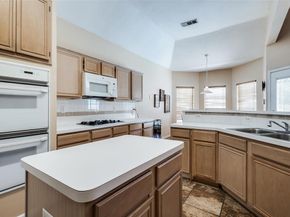 1136  Breezewood Drive , Lewisville Texas 75077