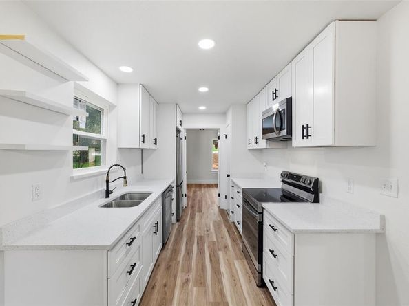 6922  Trailcrest Drive , Dallas Texas 75232