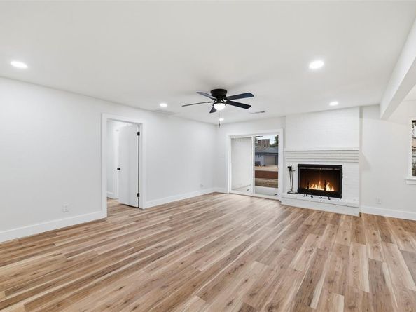 6922  Trailcrest Drive , Dallas Texas 75232