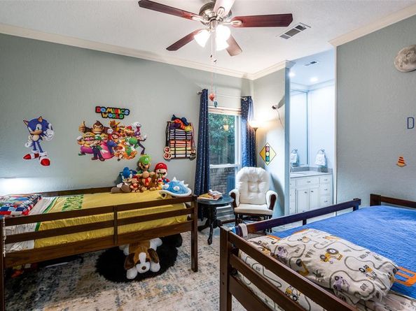 17819  Lost View Road , Dallas Texas 75252