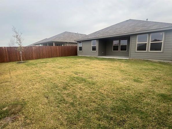 9460  GOLDEN TREE Avenue , Fort Worth Texas 76108