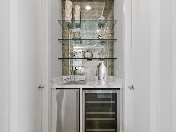 13001  Hutton Drive  29, Farmers Branch Texas 75234