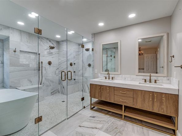 7008  Joyce Way , Dallas Texas 75225