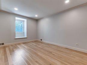 7008  Joyce Way , Dallas Texas 75225