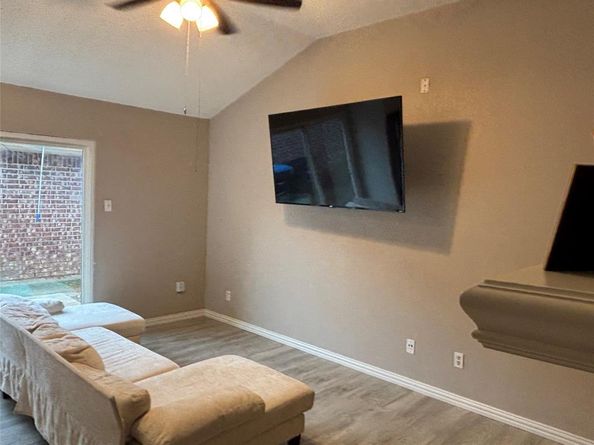 1504  Horncastle Street , Fort Worth Texas 76134