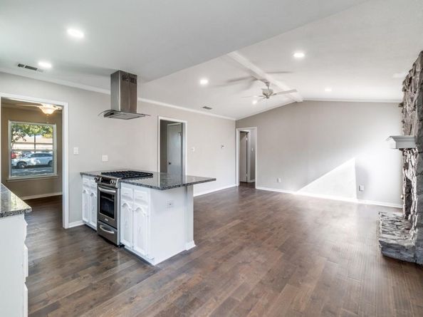 11236  Quail Run Street , Dallas Texas 75238