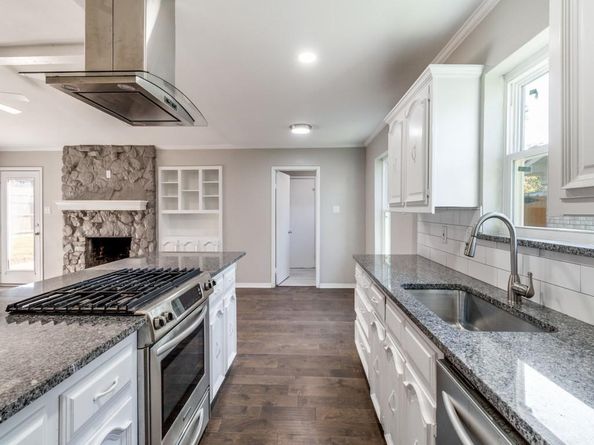 11236  Quail Run Street , Dallas Texas 75238