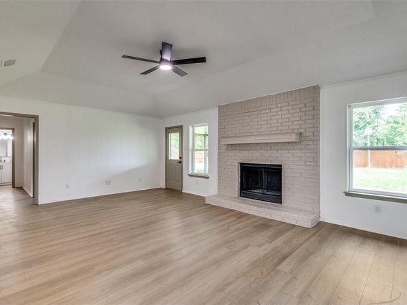 402  Country Meadow Drive , Mansfield Texas 76063