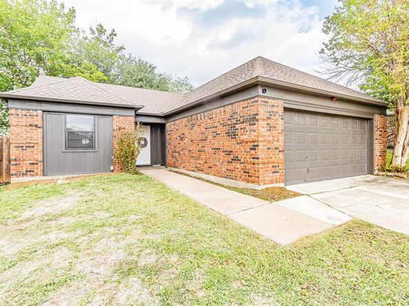 4637  Feathercrest Drive , Fort Worth Texas 76137