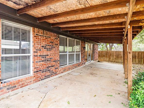 4637  Feathercrest Drive , Fort Worth Texas 76137