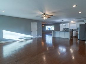 3446  Silverwood Lane , Dallas Texas 75233