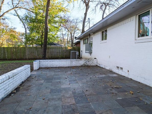 3446  Silverwood Lane , Dallas Texas 75233