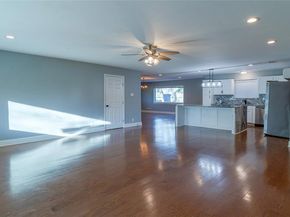 3446  Silverwood Lane , Dallas Texas 75233