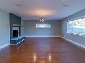 3446  Silverwood Lane , Dallas Texas 75233