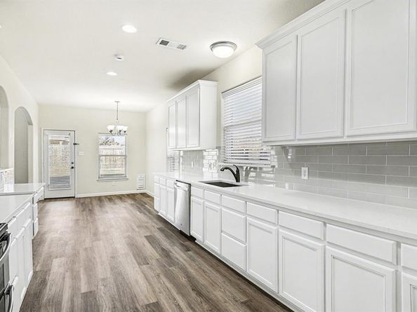 2717  Aspenhill Drive , Denton Texas 76209