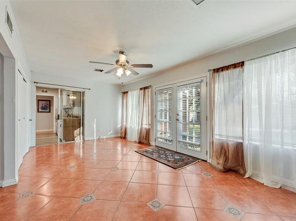 11310  Sinclair Avenue , Dallas Texas 75218