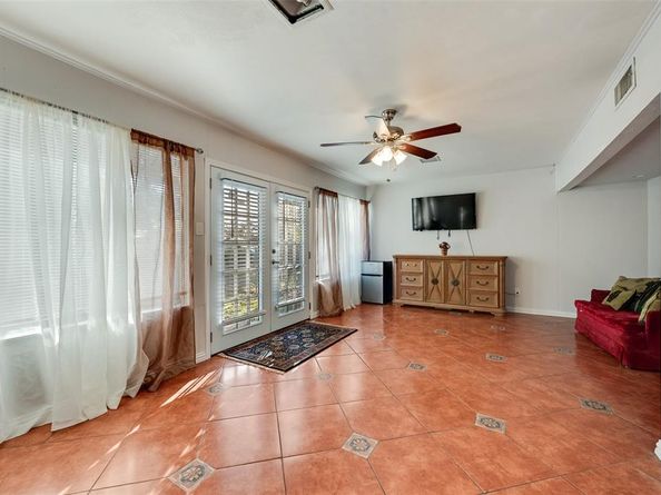 11310  Sinclair Avenue , Dallas Texas 75218