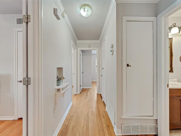 11310  Sinclair Avenue , Dallas Texas 75218