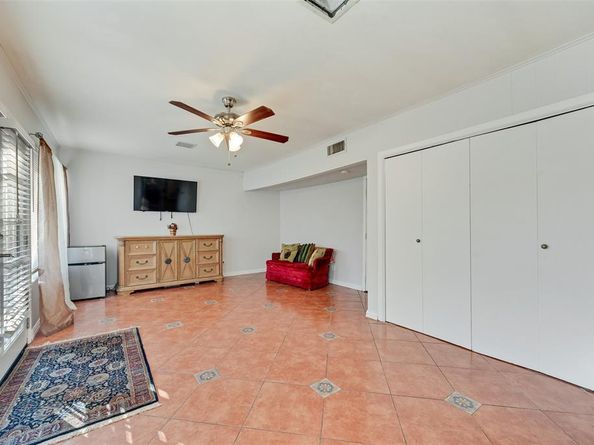 11310  Sinclair Avenue , Dallas Texas 75218