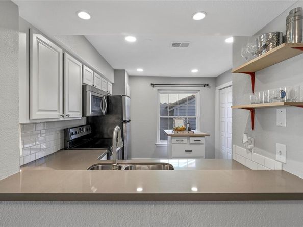 4777  Cedar Springs Road  5F, Dallas Texas 75219