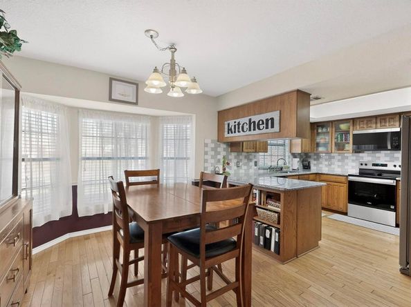 932  Freestone Drive , Arlington Texas 76017