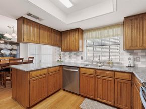 932  Freestone Drive , Arlington Texas 76017