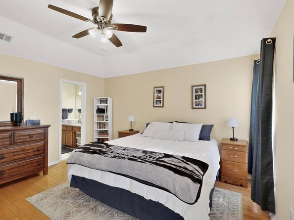 932  Freestone Drive , Arlington Texas 76017