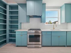 11947  Quincy Lane , Dallas Texas 75230