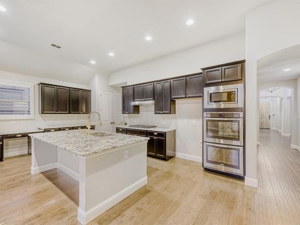 2633  Walnut Creek Lane , The Colony Texas 75056