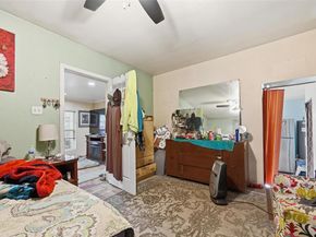 2915  Fakes Drive , Dallas Texas 75224