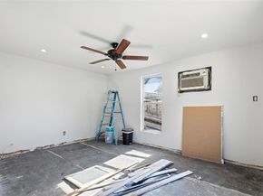 2915  Fakes Drive , Dallas Texas 75224