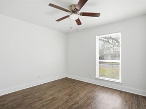 8949  Shorelark Drive , Dallas Texas 75217