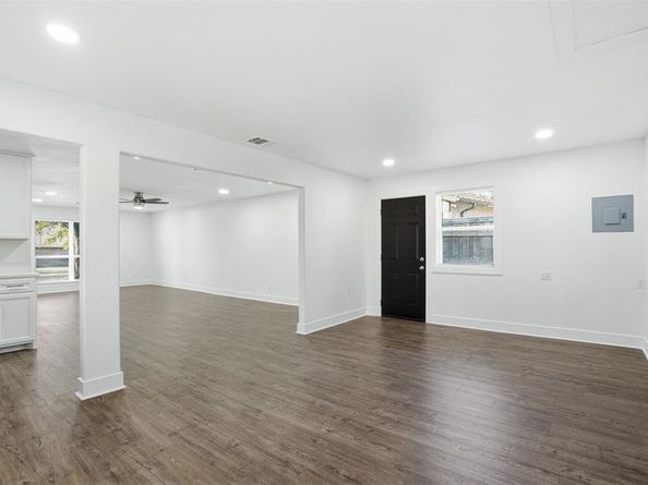 8949  Shorelark Drive , Dallas Texas 75217