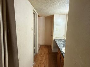 6050  Melody Lane  108, Dallas Texas 75231