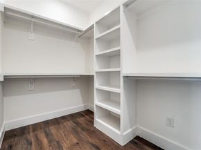 402 S Henderson Avenue , Dallas Texas 75223