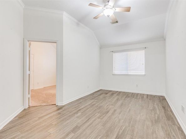 10109  Oldfield Court , Fort Worth Texas 76244