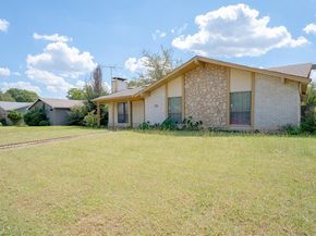 1914  Snowmass Lane , Garland Texas 75044